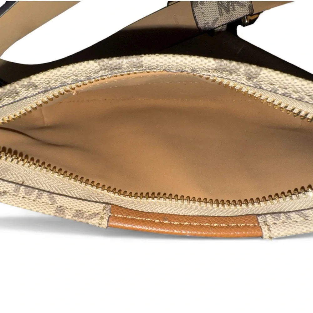 Michael Kors Jet Set Logo Shoulder Bag – Beige/Brown